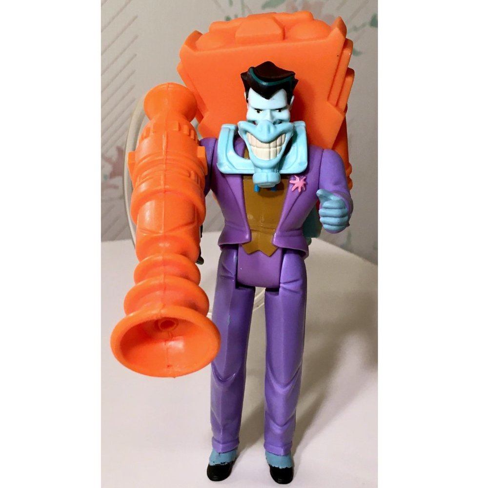 1992 Kenner The Joker Laughing Gas Action Figure